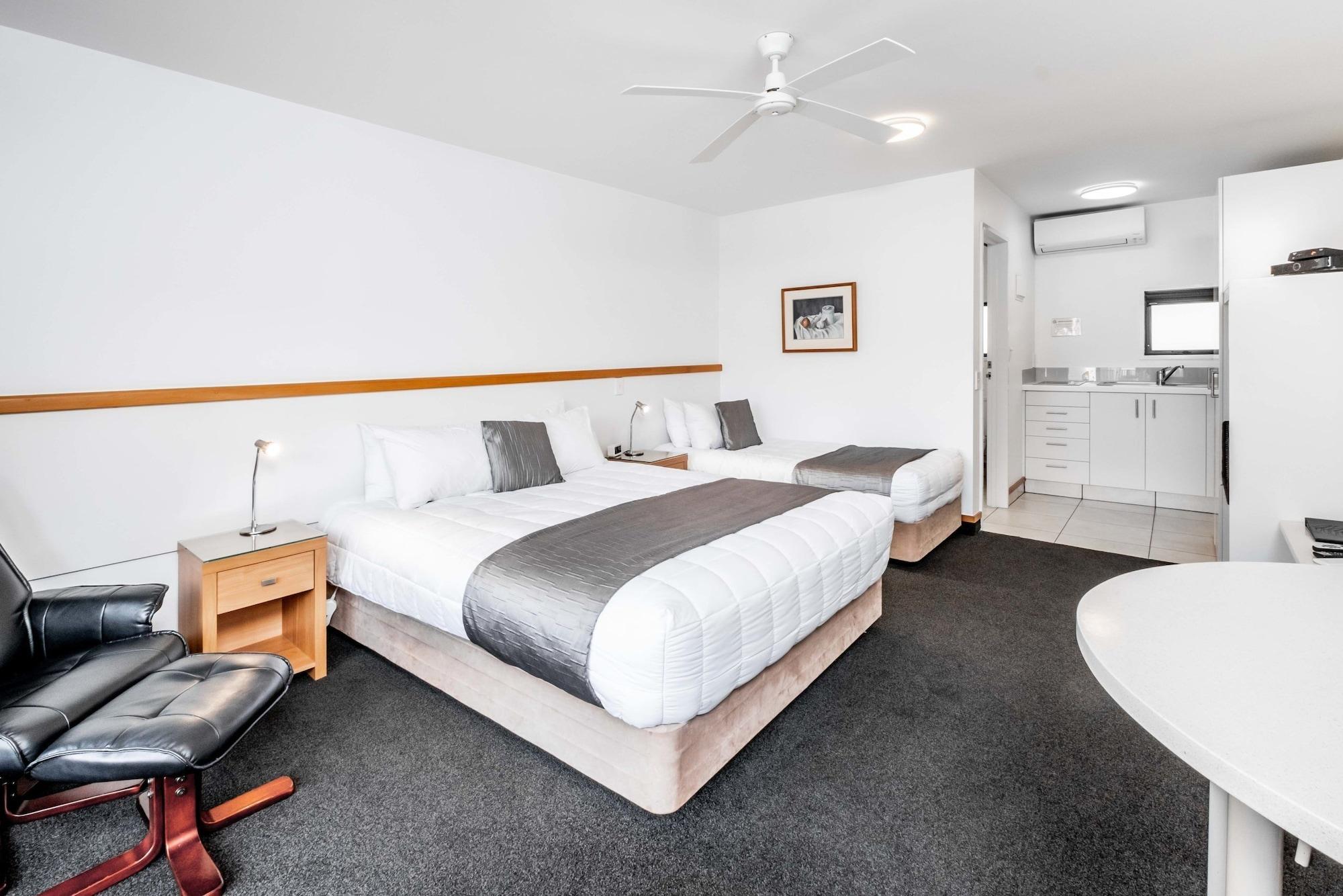 Motel Palms 4*