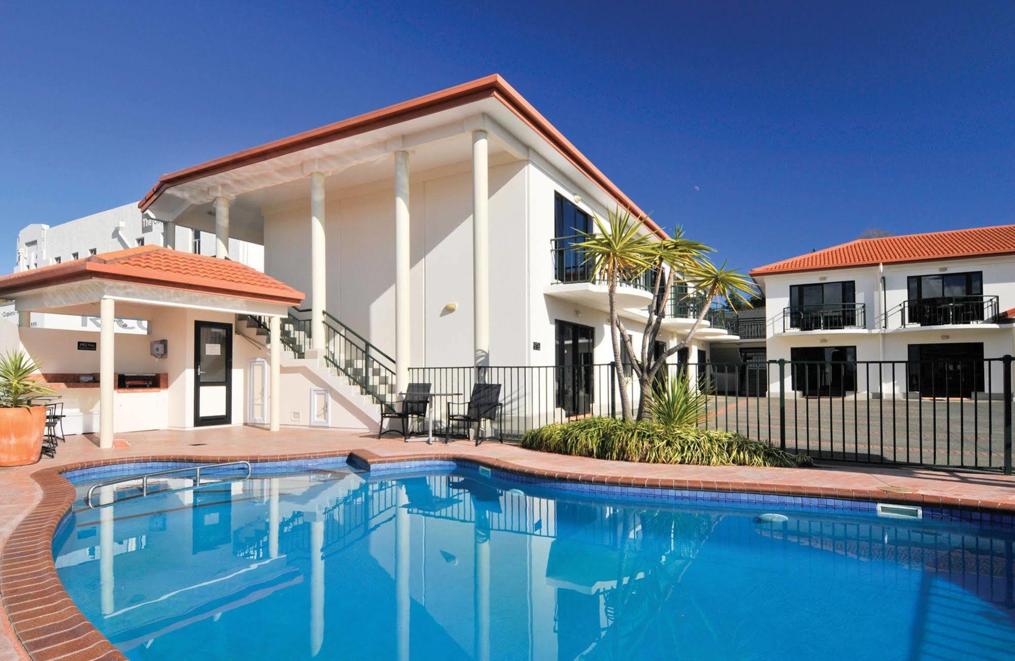 Motel Palms Nelson